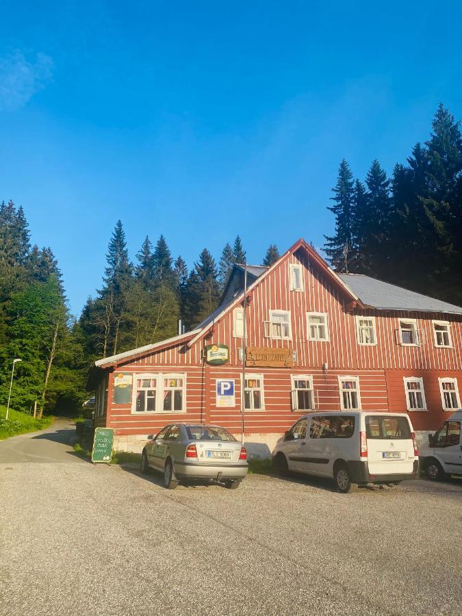 Penzion Lesni Zatisi- Harrachov Ngoại thất bức ảnh